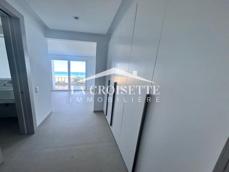 Appartement  S+3 vue sur mer à Gammarth 